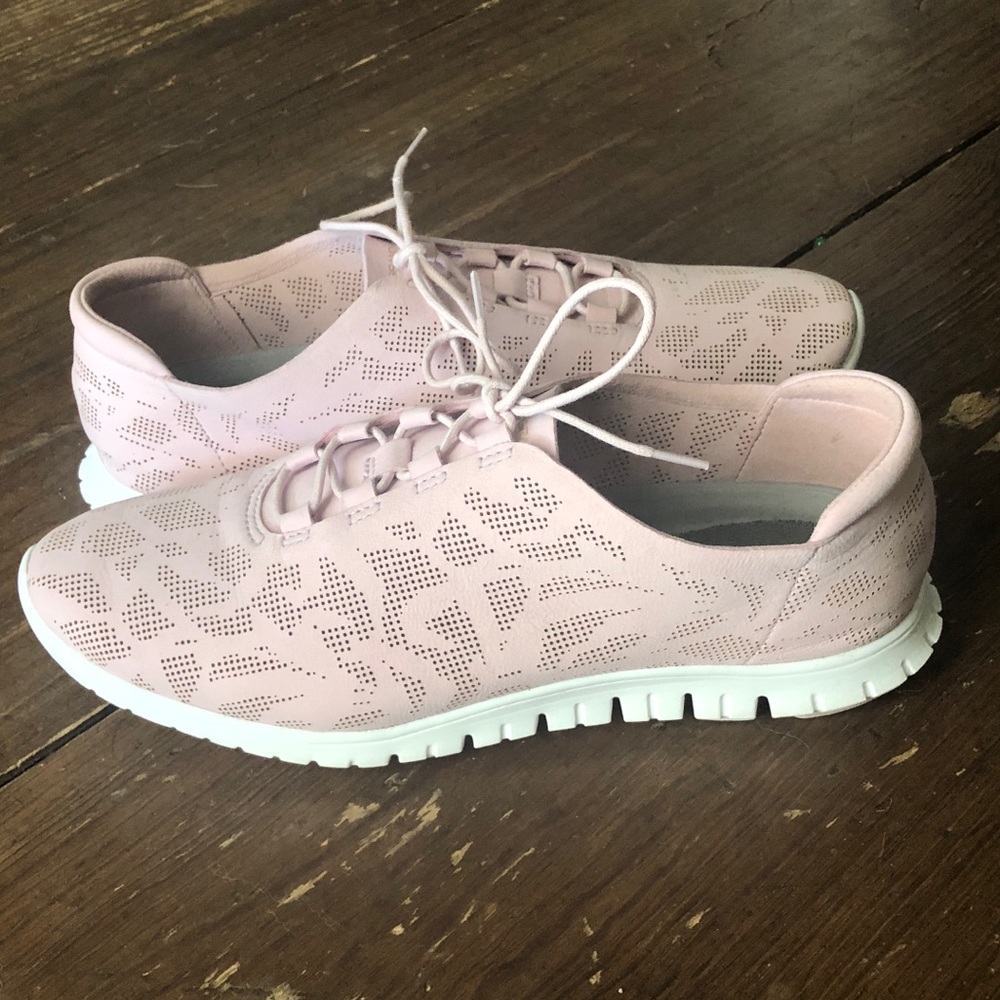 *COLE HAAN* Pink zerogrand Sneaker!!